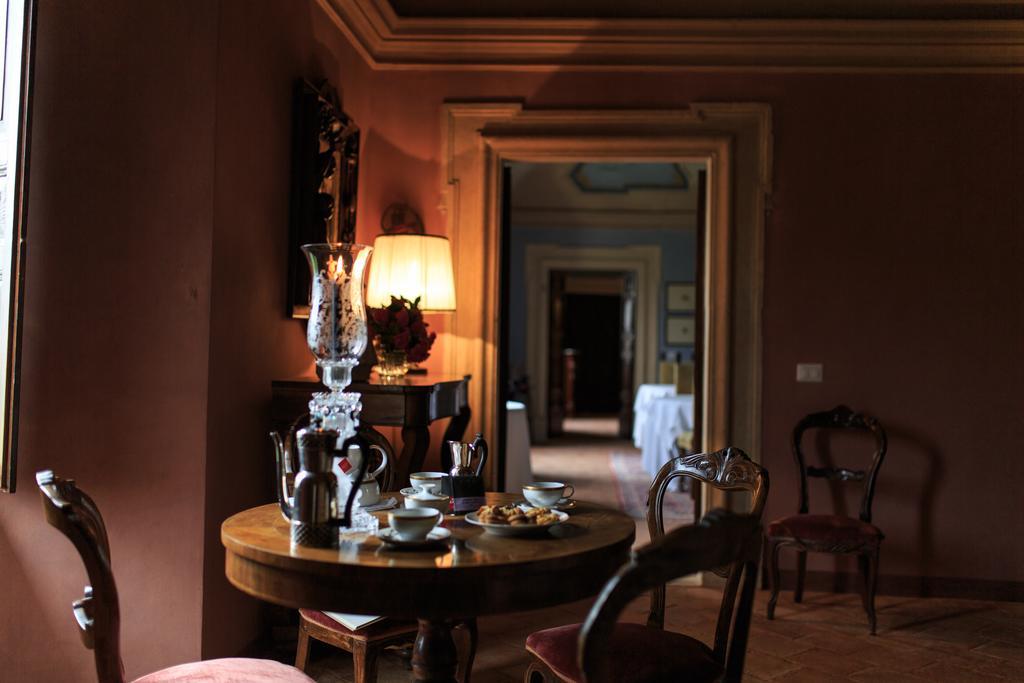 Casa Rosati Hotell Fontecchio Exteriör bild